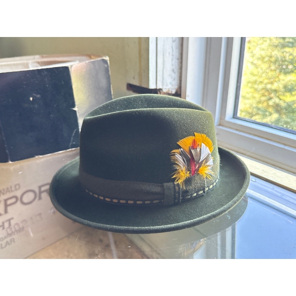 Vintage Stetson Playboy II Green Velvet Fedora Size 7