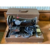 Image 2 : Portable Coronado Electric Sewing Machine