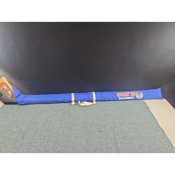 Vintage Signed Hockey Sticks: Mark Messier, etc
