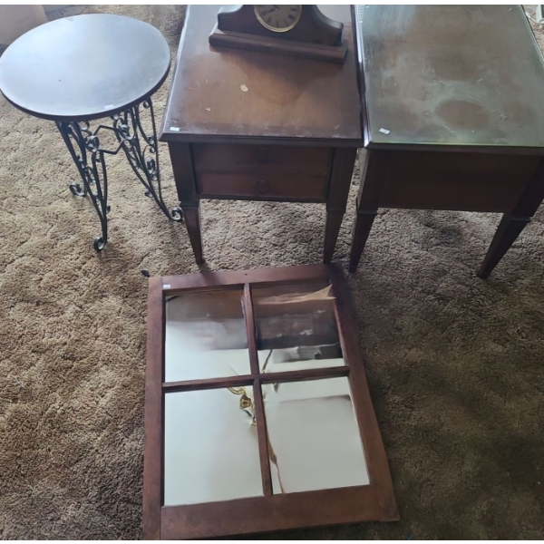 Kroehler Custom Crafted Side Table with Drawer 19 W, 25 D, 23 T (X2), Gruen Clock, Mirror 25 X 30