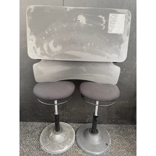 2 Black/Chrome Backless Barstools 28'Tall w/ Hydraulic Pop Up Desk/Work Space 