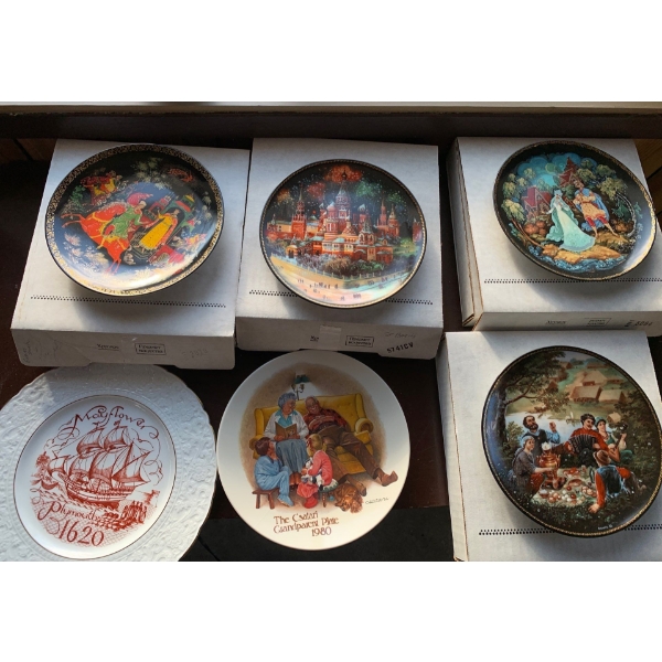 Decorative Plates Collection 