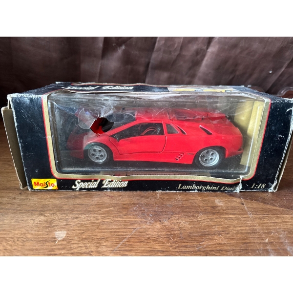 New Special Edition Lamborghini Diablo 1:18 Collectible Model Car
