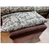 Image 8 : Beautiful Mission Style Oak Couch with Large Oak Sides, very well built in amazing condition with fl