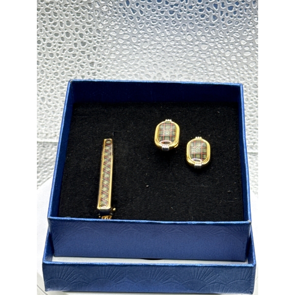 Burberry Mens Cuff Link and Tie Clip Set