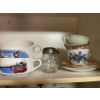 Image 4 : Selection dream plates coffee cups soup bowls an other glass ware . 