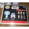 Image 5 : R2-D2 Decor, Princess Leia and R2-D2 Vinyl Collectibles