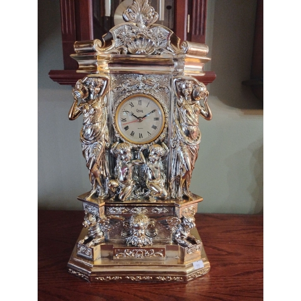 Crosa Designer Clock Water Maiden Quartz 19T