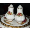 Image 4 : Royal Albert Old Country Roses 9 Piece Fine Bone China Serving Set
