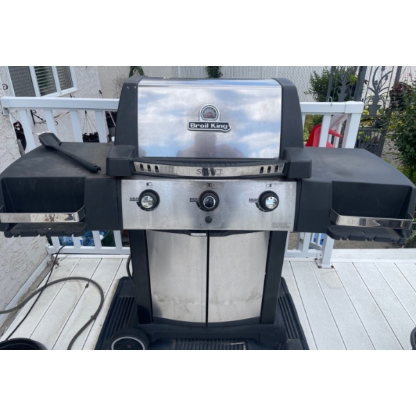 Broil King - Natural Gas Outdoor Grill w/ Searing Feature