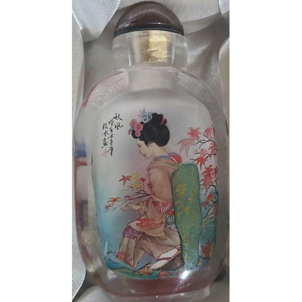 Wang Xisan Ji School Reverse Painting of a Woman Snuff Bottle