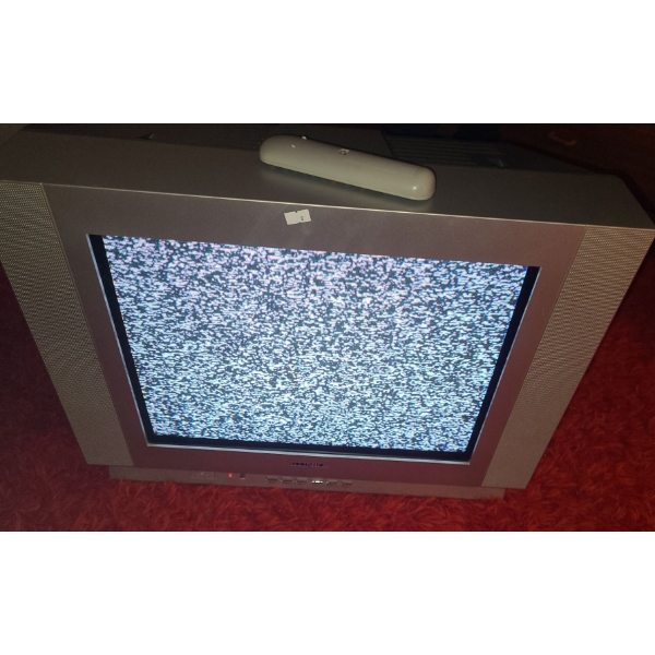 Konka TV Set Model KP2062UY1 w/ Remote 26 Inch Screen 23.5 W, 20 D, 18 T