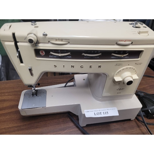 Singer Model 534 Stylist Sewing Machine with Accessories