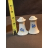 Image 8 : Glass Bowls, Creamer, Salt & Pepper Shakers