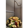 Image 3 : Gorgeous Tiffany Style Pendant Lamp - Plug In Ready - Swag Style