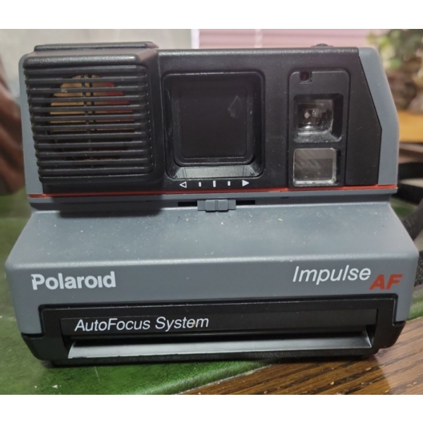 Vintage Polaroid Impulse AF Instant Film Camera 