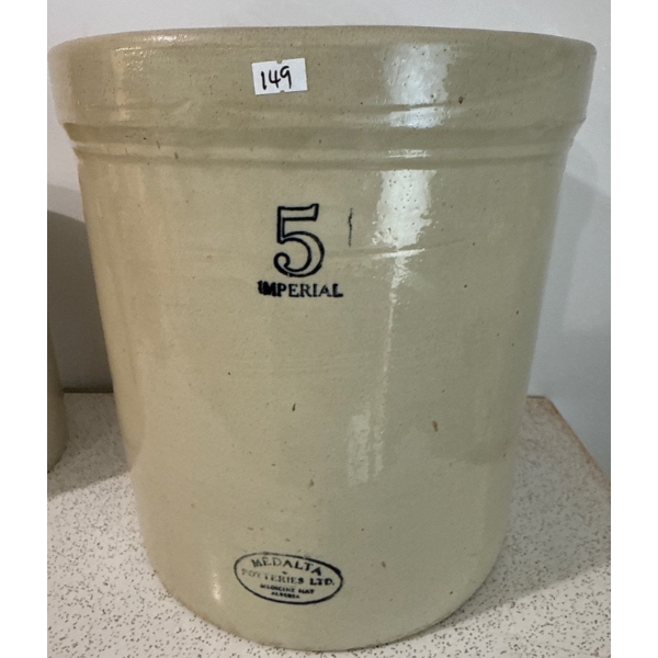 #5 Medalta Pottery With Lid 13T - Rare