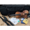 Image 1 : 4/4 Violin with Accessories and Case