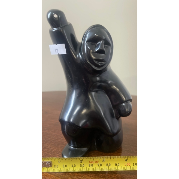 Inuit Pearlite Argillite Stonecraft Eskimo Statue - Spear Missing 8T