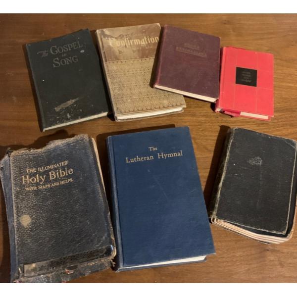 Antique and Vintage Bible Collection (Worn Down Pair of Bibles from 1913) 
