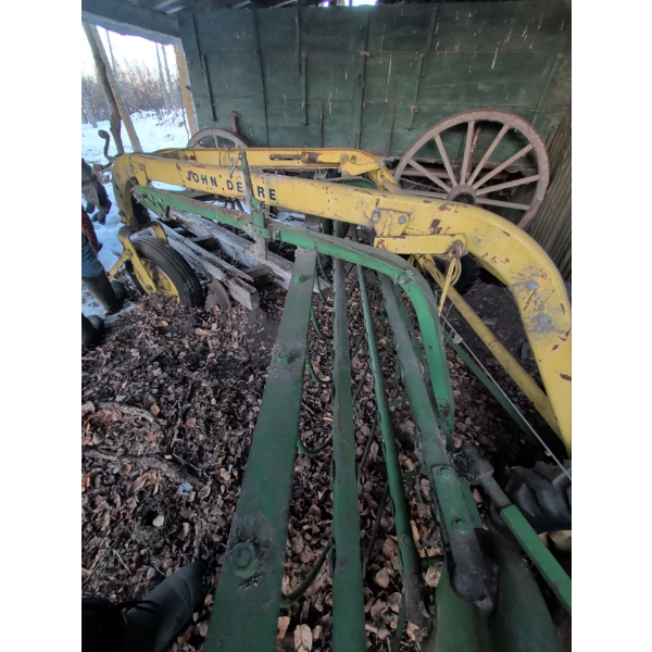 Vintage John Deere 640 Hay Rake