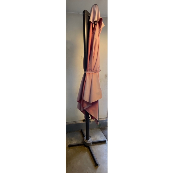 Large Outdoor Umbrella w/ Stand
