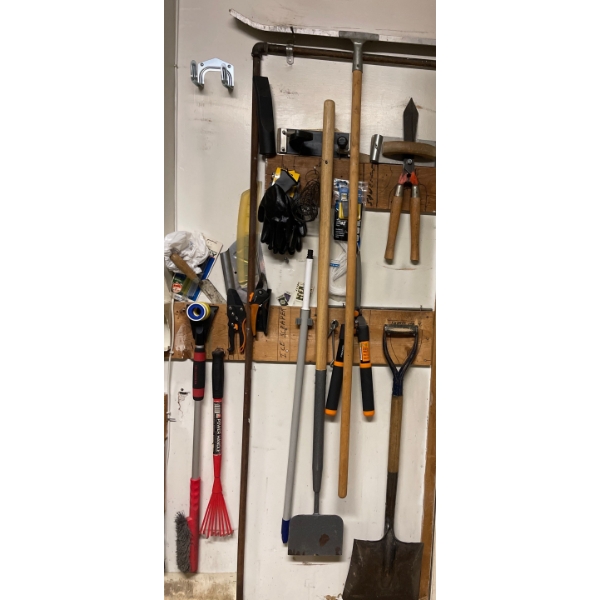 Auto & Garden Grooming Tools - Scraper Square Head Shovel Hedge Trimmers & More