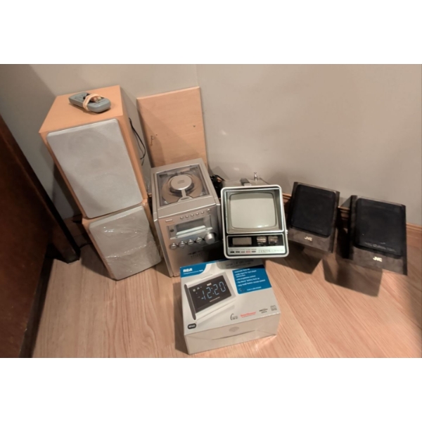 Vintage Electronics Collection - Zenith Portable Television JVC Compact Disk Changer & More