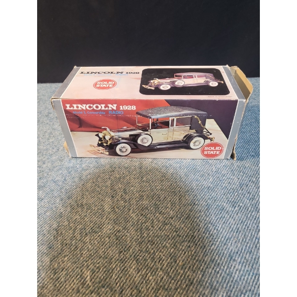 Lincoln 1928 Model Car Radio