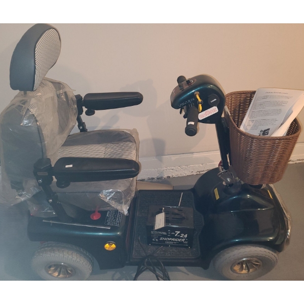 Shoprider 4 Wheeled Mobility Scooter, Charger and Key Included