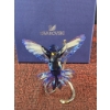 Image 2 : Swarovski Crystal Hummingbird Figurine with Floral Accent and Metal Stand
