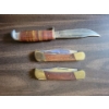 Image 5 : Vintage Contreband - 2 'Bullet" Folding Knives w/ Filet Knife in Genuine Leather Sheath