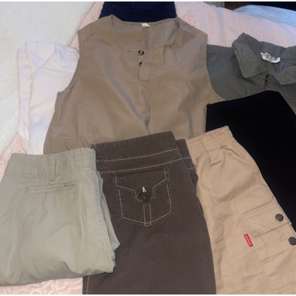 Dresses Blouses & Capri Pants Ladies M
