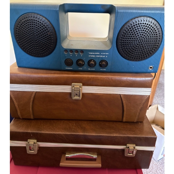 Realistic Portable Stereo/8 Track Boom Box w/Large 8 Track Selection