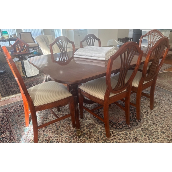 10 Piece 1940s Flamed Duncan Phyfe Mahogany High Gloss Dining Room Set