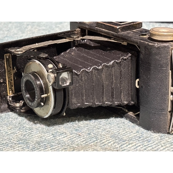 Kodak Vigilant Junior Six-20 Folding Camera