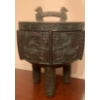 Image 2 : One of A Kind - James Monte Aztec Cauldron w/ Lid 11T