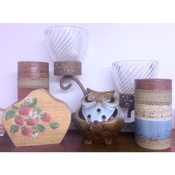 Decorative Homeware Items Featuring Ceramic, Wood, and Glass Pieces
