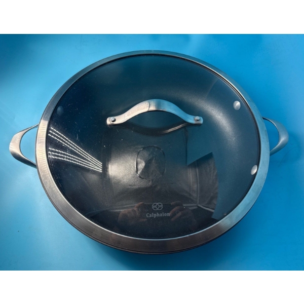Calphalon Pot/Pan Cookware in Great Condition 