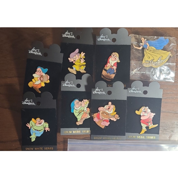 Disney Snow White and Seven Dwarves Pins 