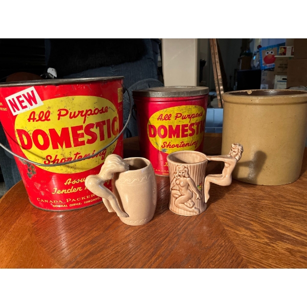 Vintage tins & a clay pot