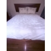 Image 2 : Queen Size Simmons Bed with Quilted Mattress and Floral Cover