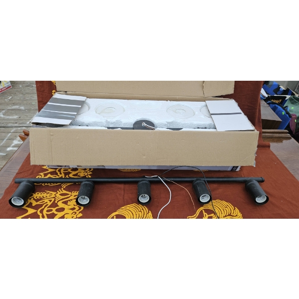 CANVAS 4-Light Bar Vanity Wall Light With Glass Shades