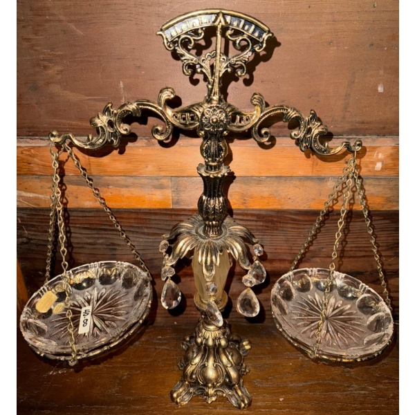 Vintage Regency Style Decorative Scales Of Justice-Ornate Gold Tone Brass Balance Scale