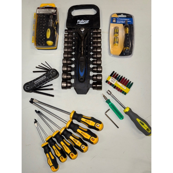 BlueSpot 27 piece Socket & Bit Set W/Ratchet Handle, Allen Keys, Multi-Tool Shop Use