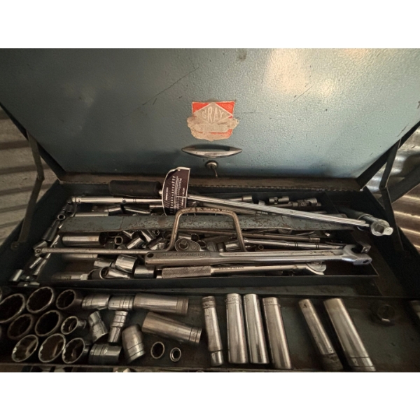 Vintage GRAYTOOLS, toolbox, including all tools wrenches sockets screwdrivers in great condition