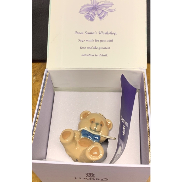 LLADRO Porcelain 'Teddy Bear' - 2.5T 