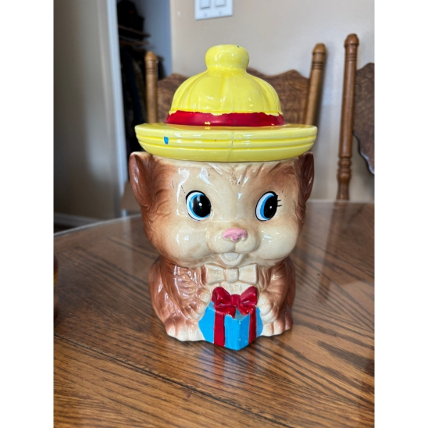 KITTY CAT COOKIE JAR VINTAGE MADE IN JAPAN 9" HIGH 6" WIDE