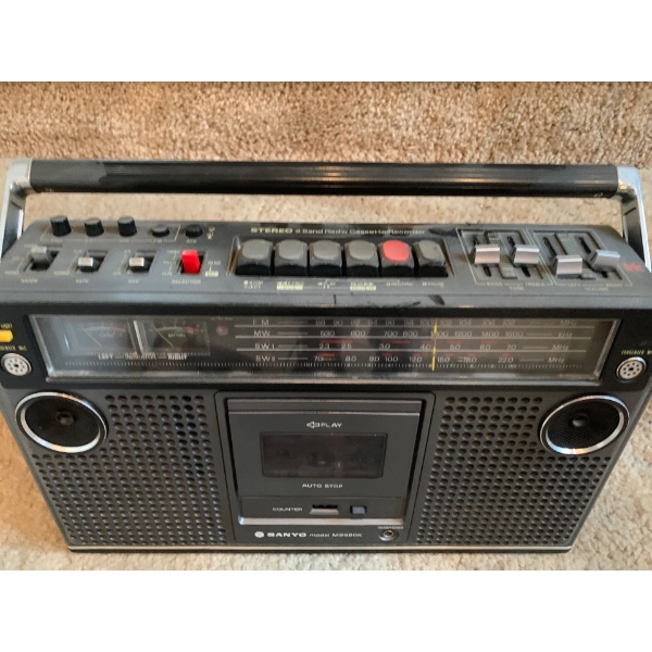 Sanyo 4 Band Radio Cassette Recorder Mo.M998OK