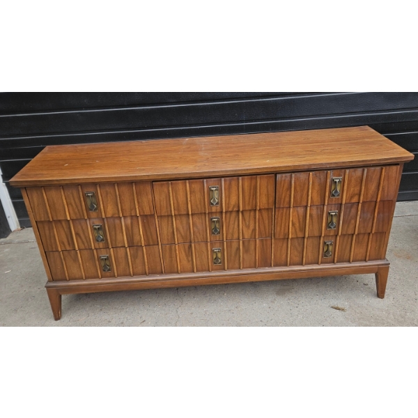 Vintage Mid-Century Wooden Dresser with Attachable Mirror and nightstands